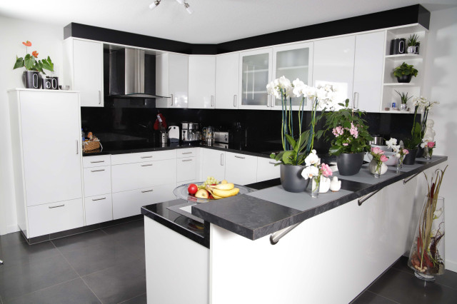 K&uuml;che Black@White contemporary-koek