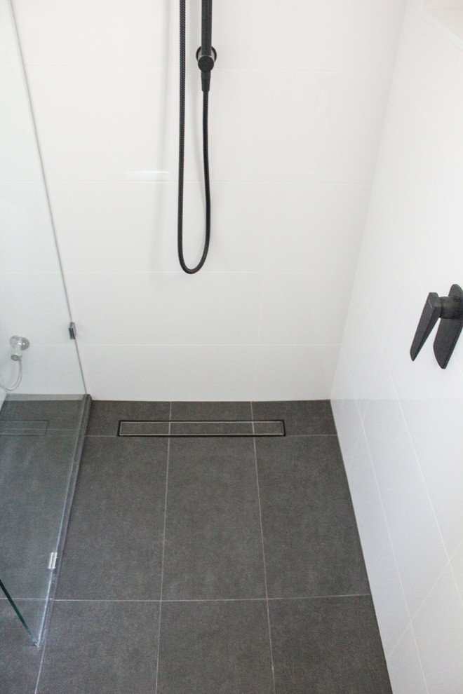 3 Ways to Modernize Your Bathroom with Strip Drainage