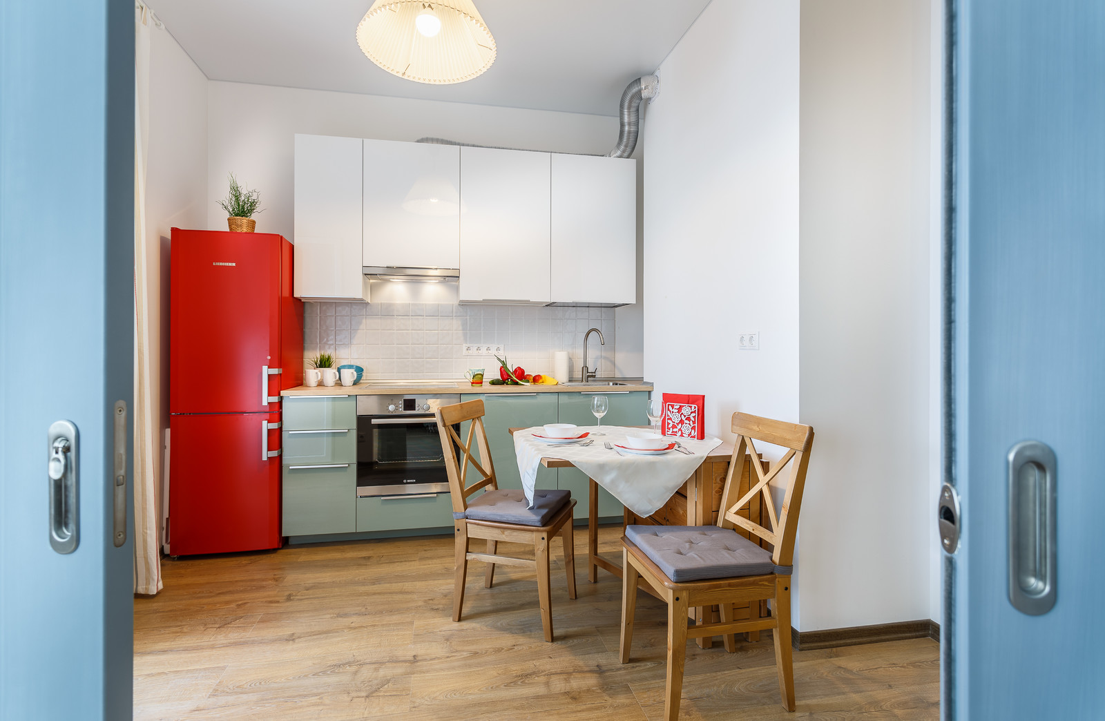 Беломорская. Двухкомнатная.