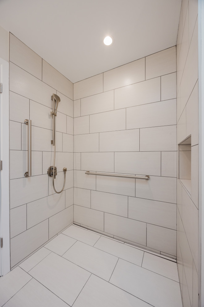 Linear Modern Two Toned Greyscale