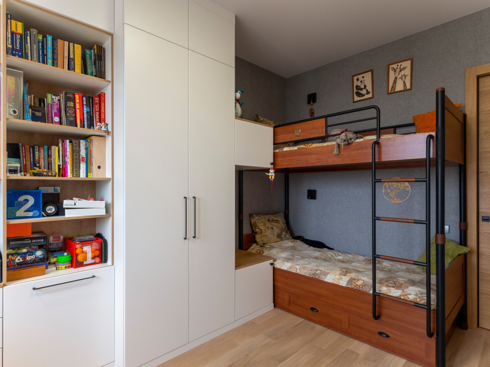 Меблировка детской для мальчиков 11 и 16 лет