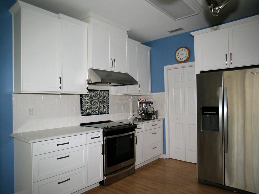 Inspiration for a transitional kitchen remodel in Raleigh