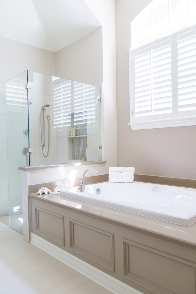 Inspiration for a transitional bathroom remodel in Houston