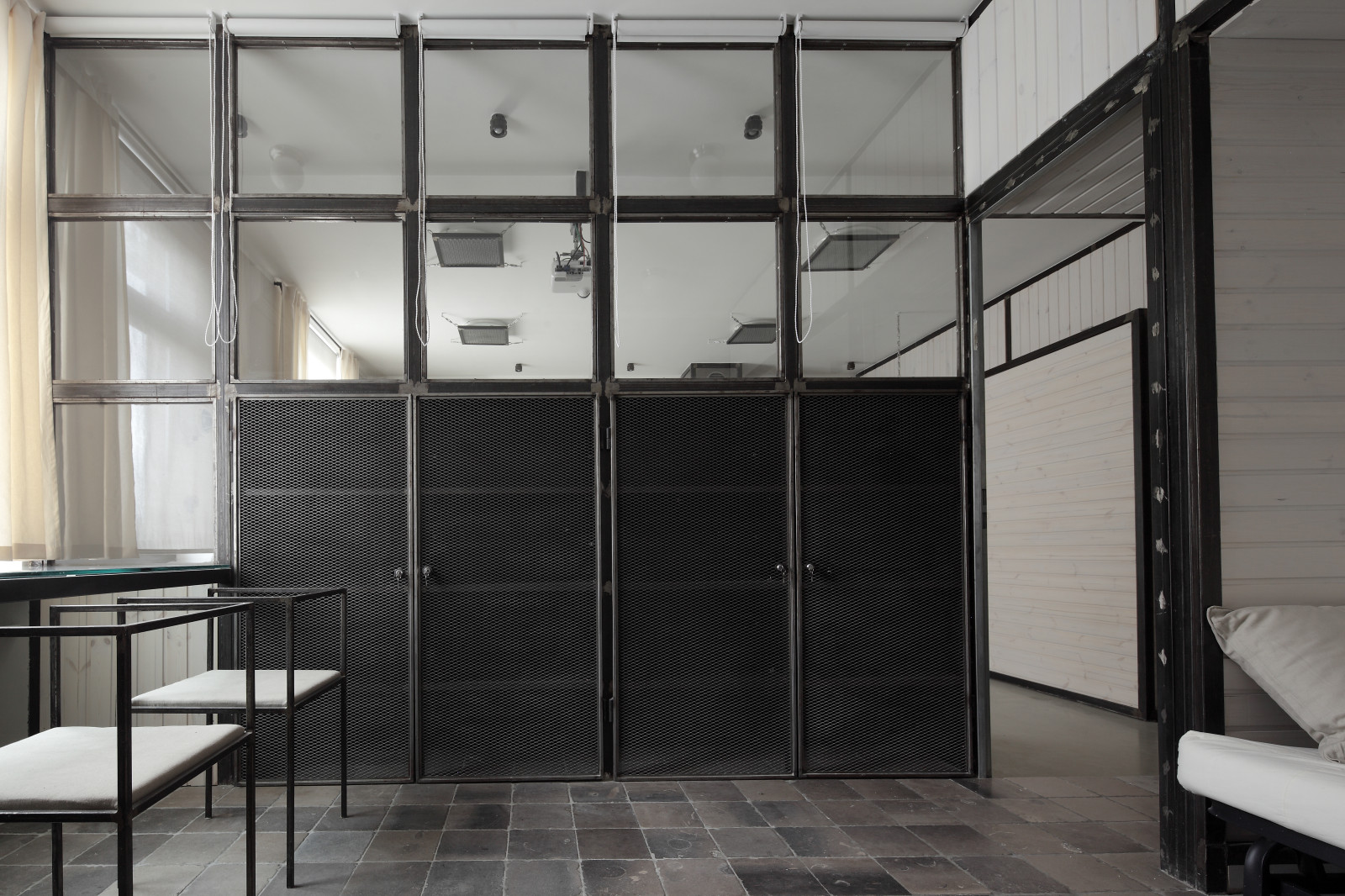 Wood Warm White Apartment