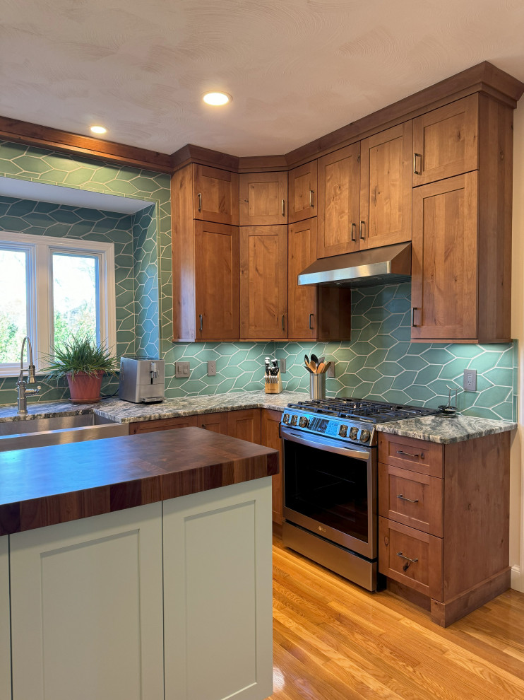 6420 - Rustic Alder Pecan & Slow Green