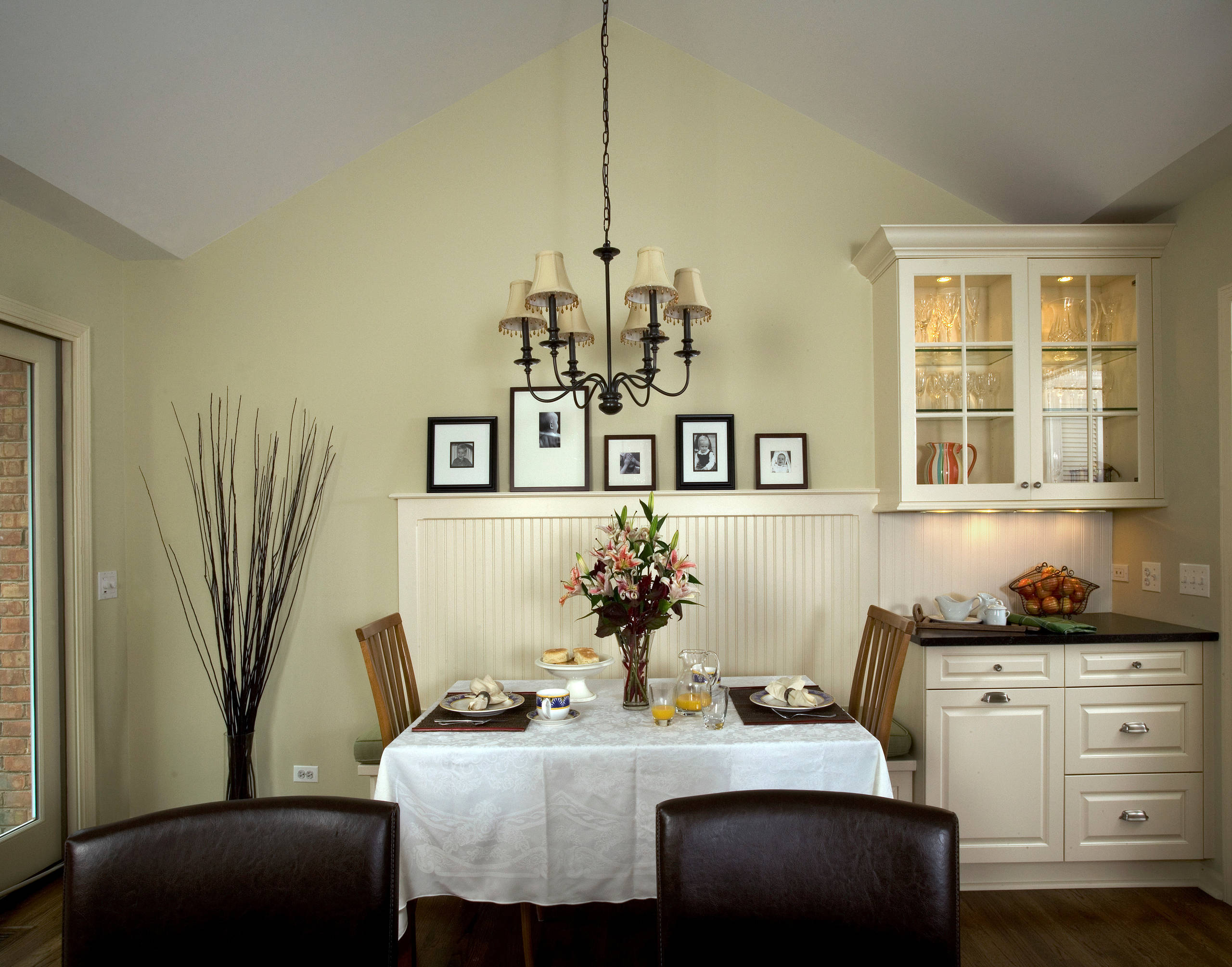 Custom Breakfast Room Banquette