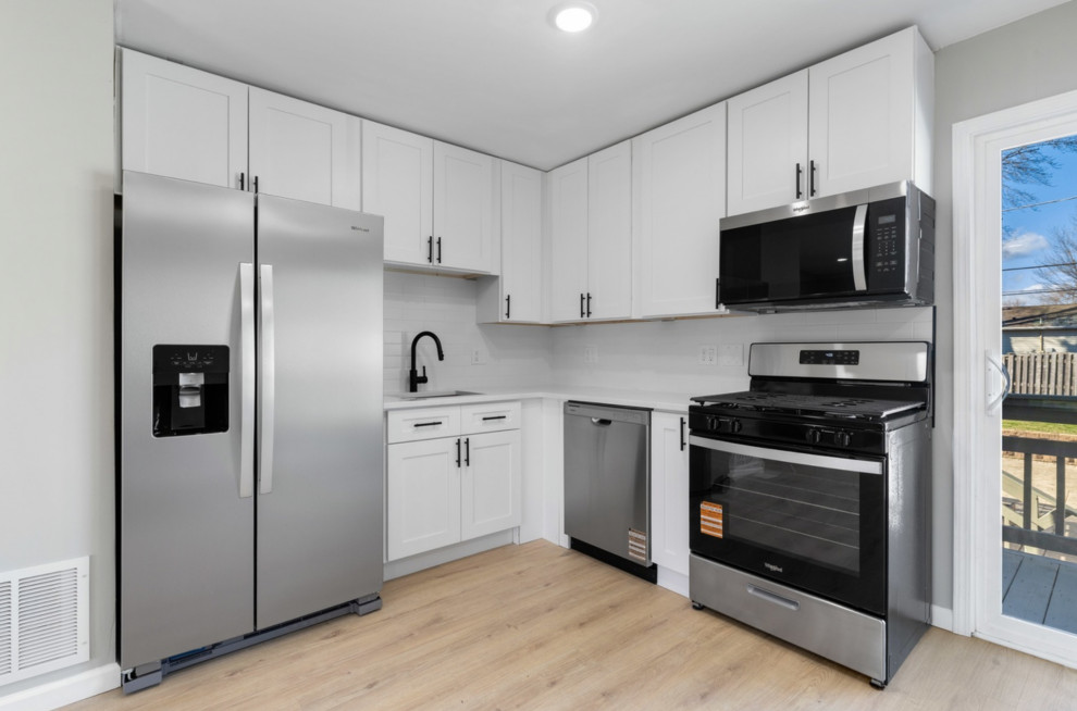 Home Remodeling - PELL AVE