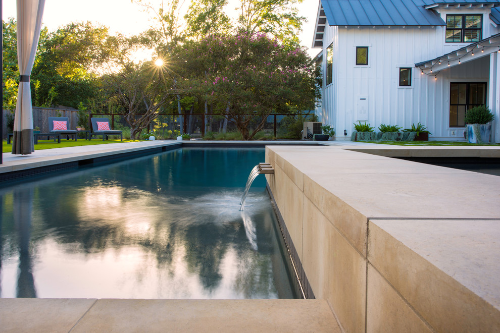 Design ideas for a large contemporary pool in Austin.