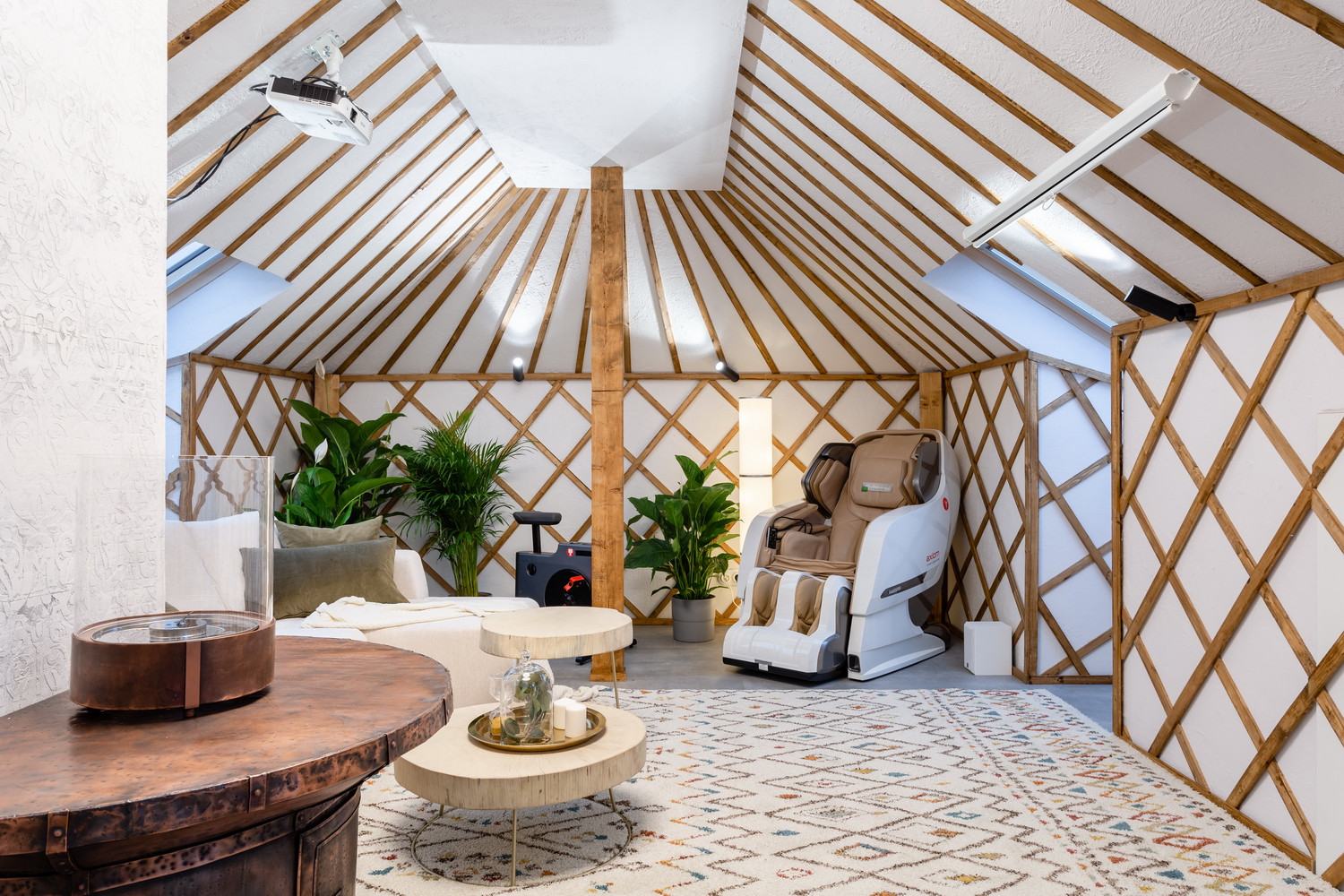 Малайская хижина в подмосковной мансарде