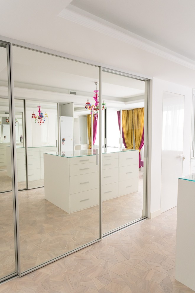 Гардеробная raumplus с комодом-островом