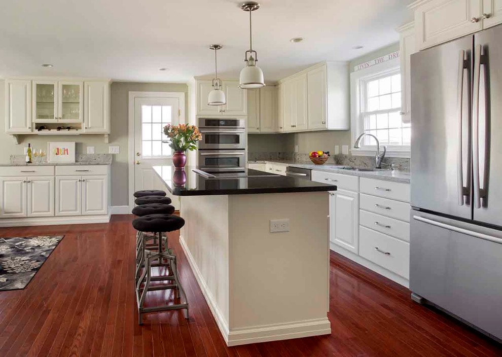 Inspiration for a transitional kitchen remodel in Boston