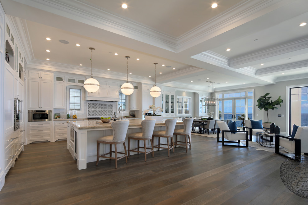 Inspiration for a transitional home design remodel in Orange County