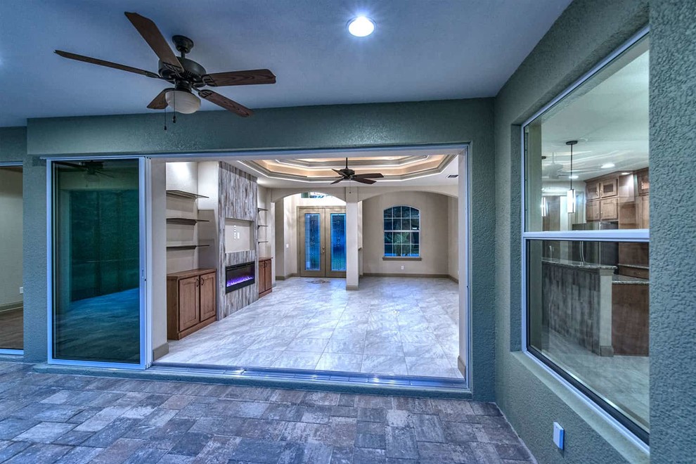 Inspiration for a transitional home design remodel in Miami