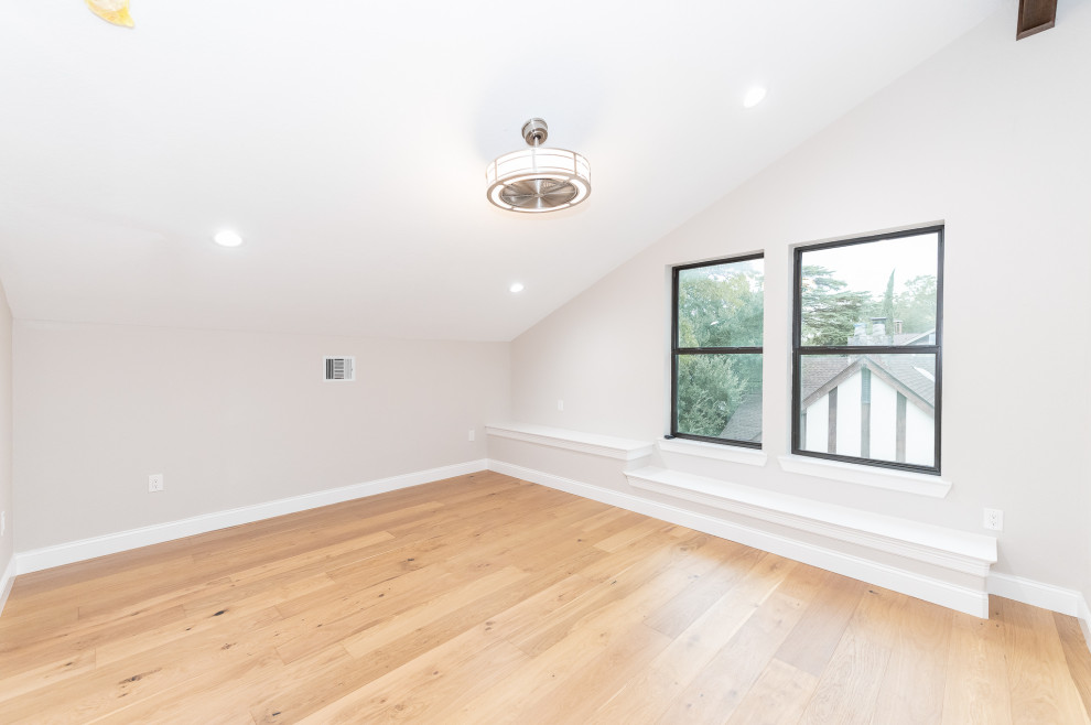 102 Cloverleaf