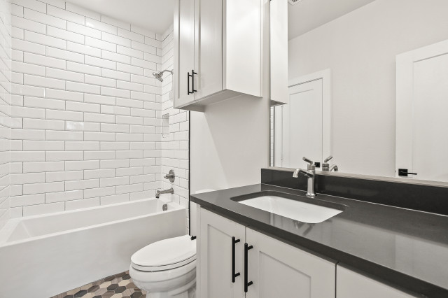 Bathrooms klassisch-modern-badezimmer