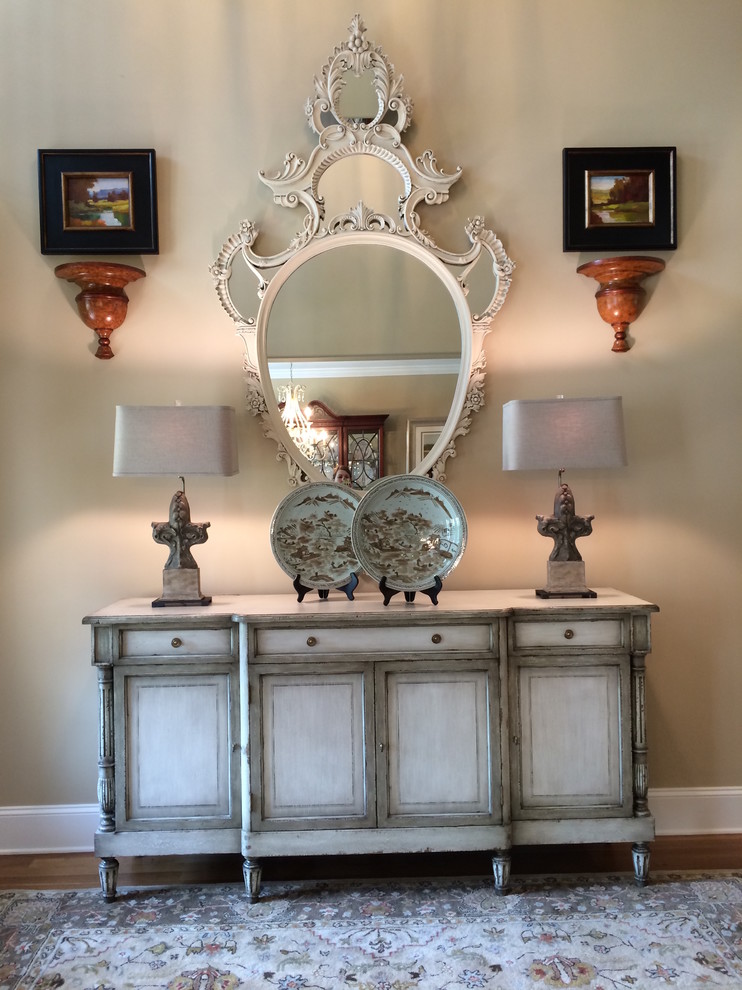 Mid-sized transitional foyer photo