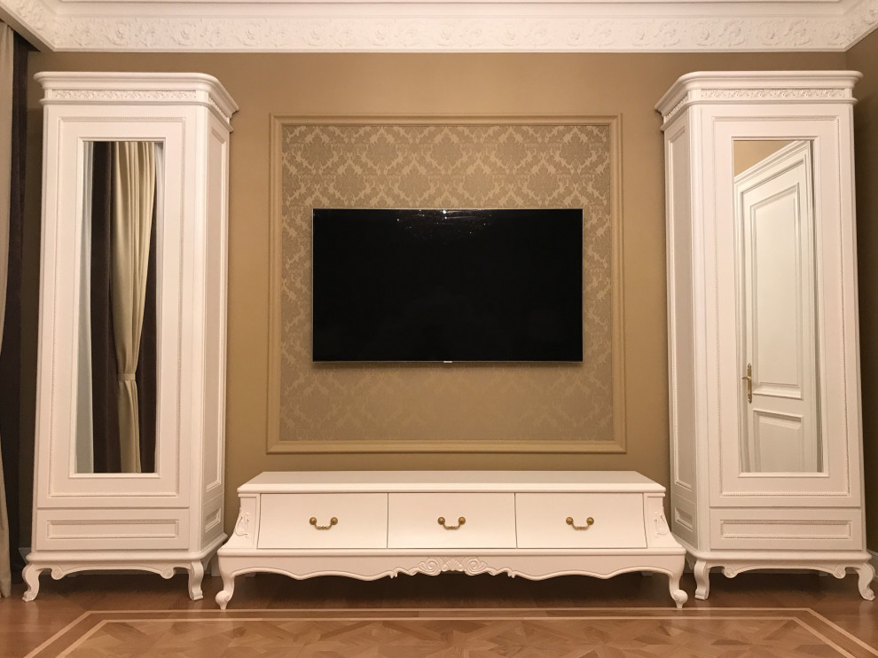 Смольный квартира