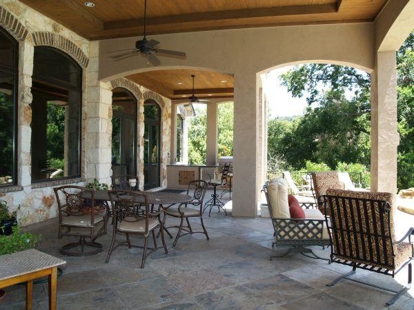 This is an example of a traditional patio in Austin.