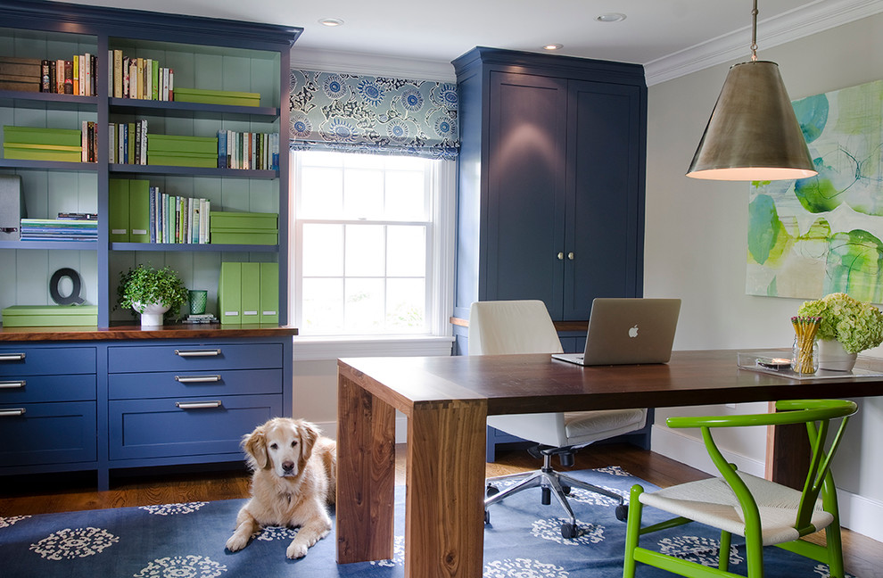 Inspiration for a contemporary home office in Boston.
