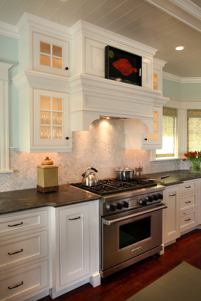 Photo of a beach style kitchen in Philadelphia.