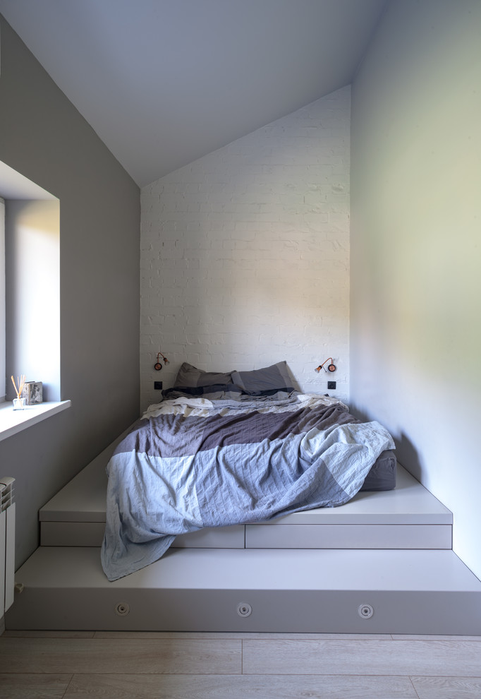 Дом с четырьмя лестницами