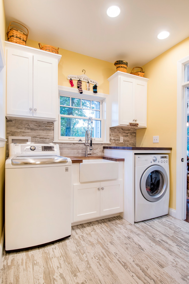 This is an example of a country laundry room in Cincinnati.
