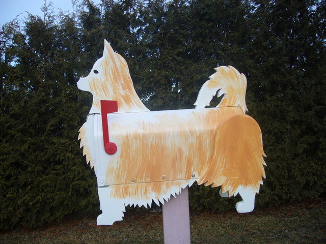 Decorative Chihuahua mailboxes