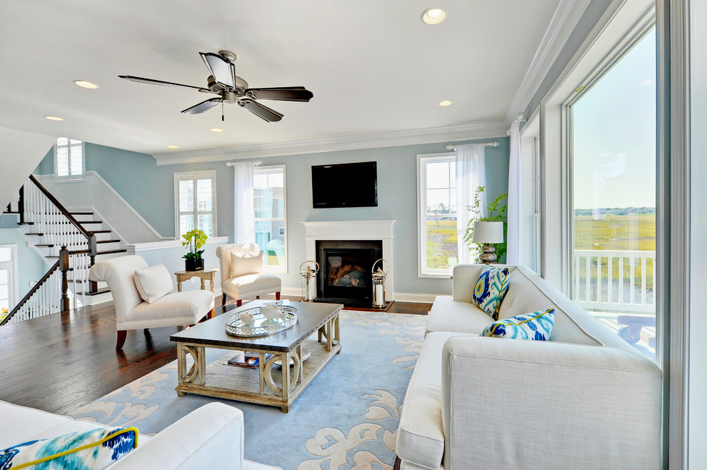 This is an example of a beach style living room in Philadelphia.