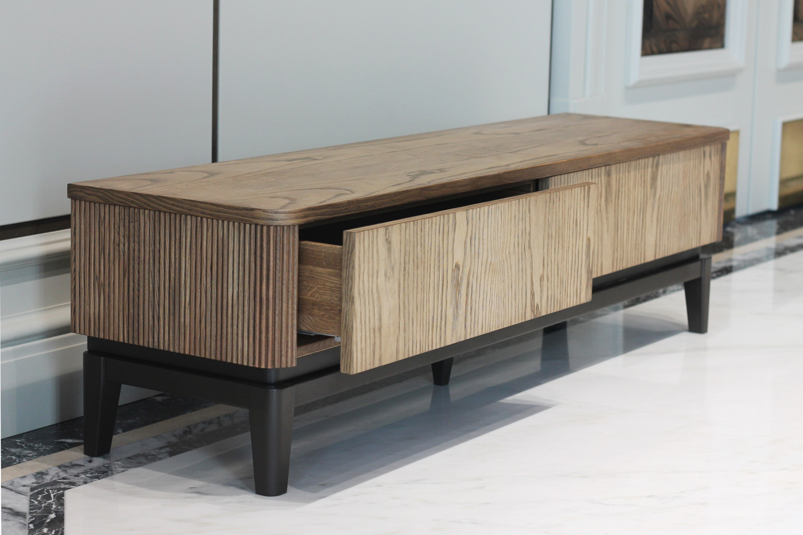 Прикроватная тумба Briotti