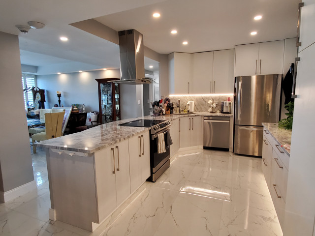 Contemporary Kitchen Remodel Done In A Pearl Color Contemporary Kitchen Miami By Kitchen