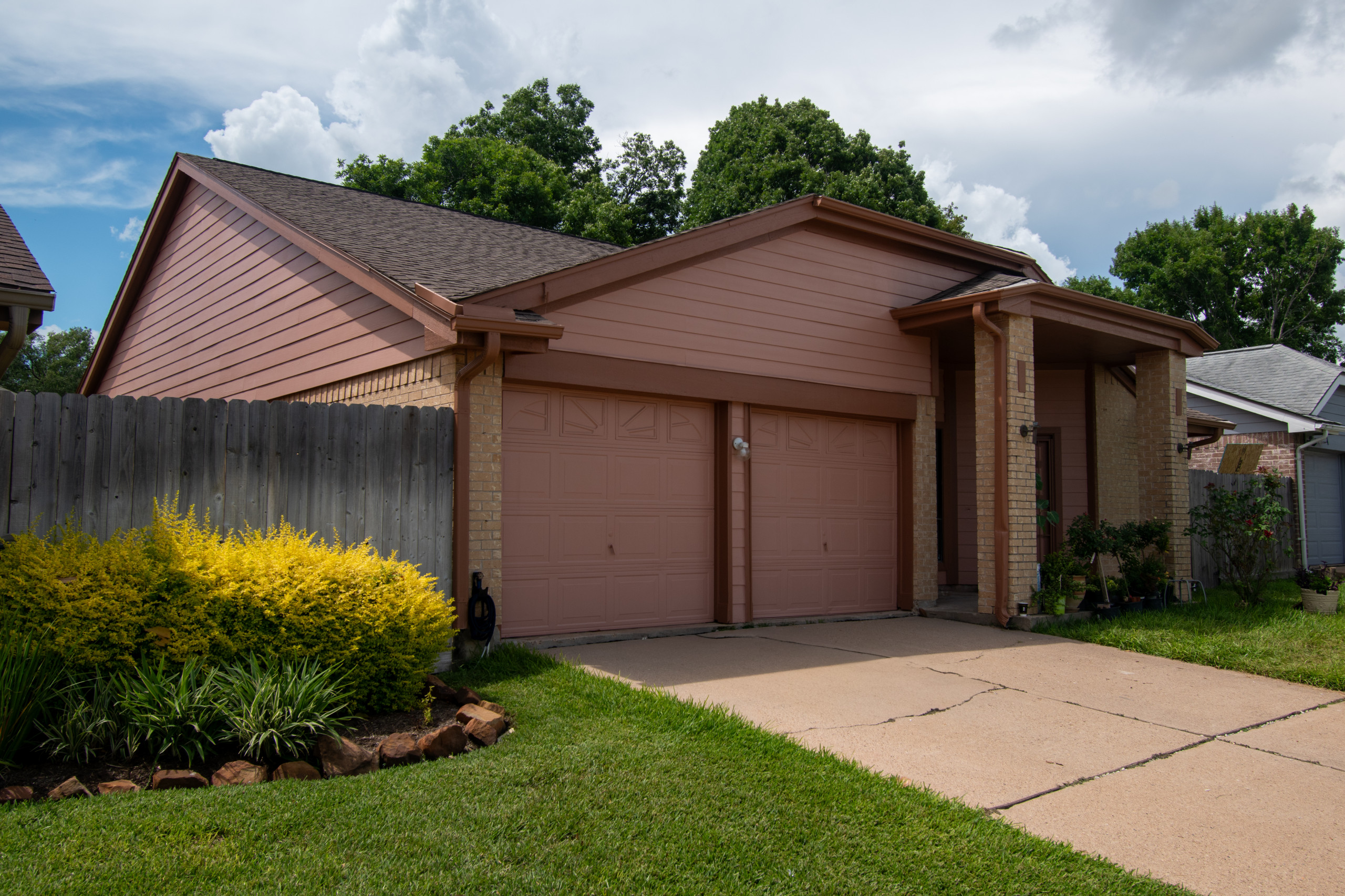 James Hardie Siding replacement in Sugarland, TX