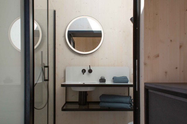 Cabin Black modern-bathroom