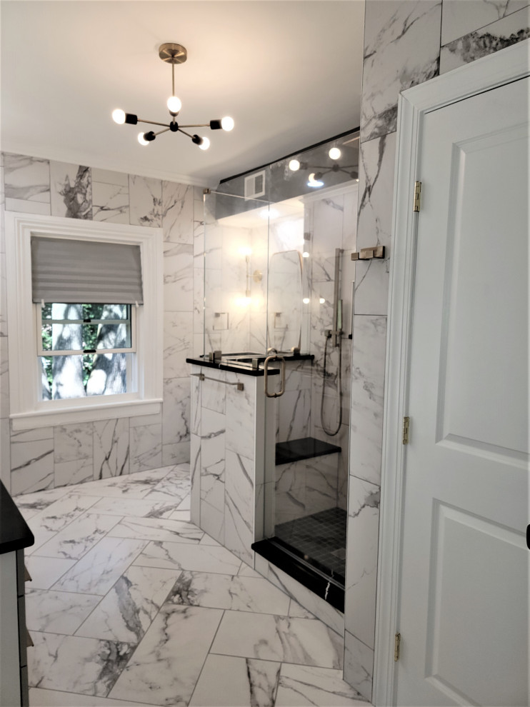 Design ideas for a mid-sized midcentury master bathroom in Richmond with flat-panel cabinets, white cabinets, a two-piece toilet, white tile, porcelain tile, white walls, porcelain floors, an undermount sink, engineered quartz benchtops, white floor, a hinged shower door, black benchtops, a niche, a double vanity and a freestanding vanity.