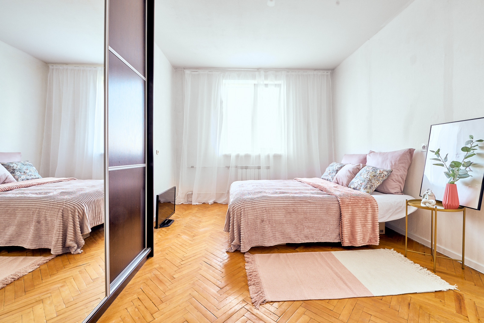 Панелька на Десантников