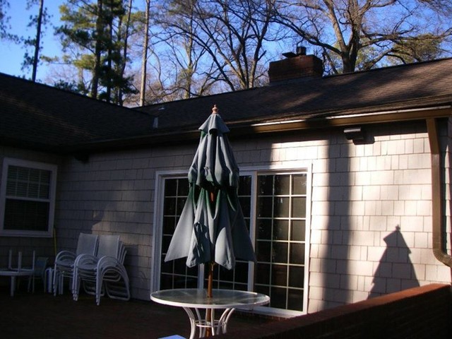 Screened Porch with Deck klassisch-veranda
