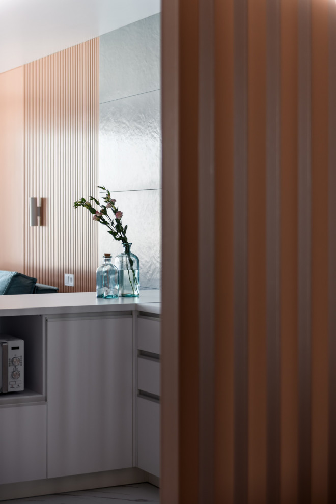 Кораллово-бирюзовый