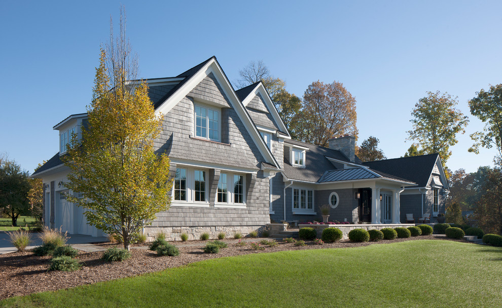 Design ideas for a transitional exterior in Grand Rapids.