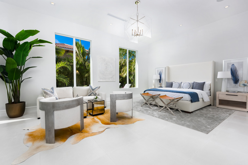 Modern bedroom in Miami.