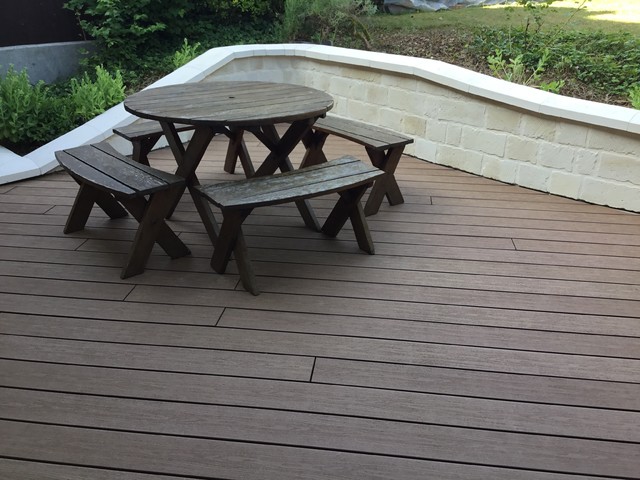 Cl&ocirc;tures et portails contemporary-deck