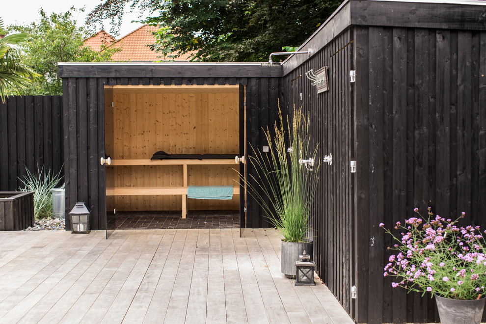 Inspiration for a large transitional home design remodel in Copenhagen