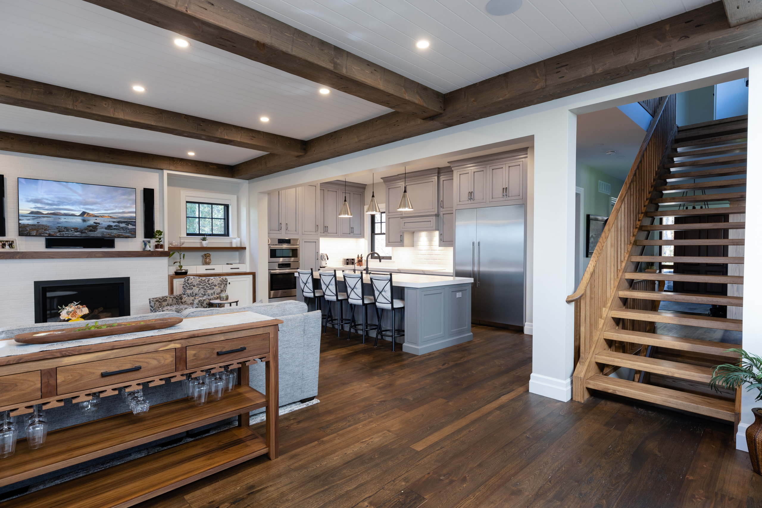Lakefront Summer Home