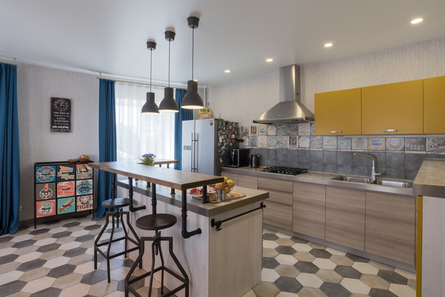 Просторная квартира в стиле лофт contemporary-kitchen