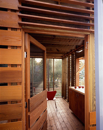 Inspiration for a modern porch remodel in DC Metro