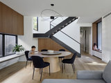 Contemporary Dining Room by Chan Architecture Pty Ltd