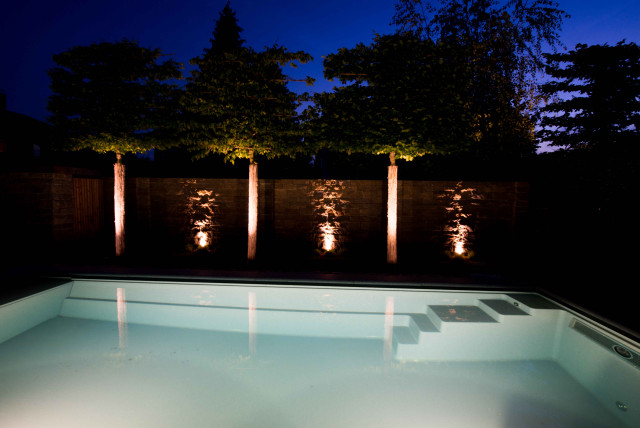 Beleuchtung im Garten pools-and-hot-tubs