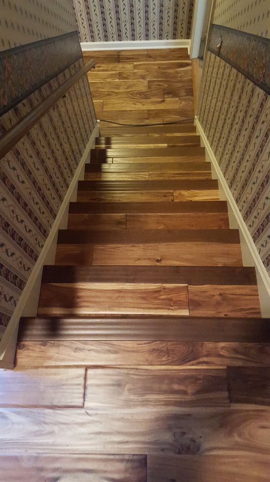 Acacia Hardwood, Tobacco red ( nailed and strip glued)