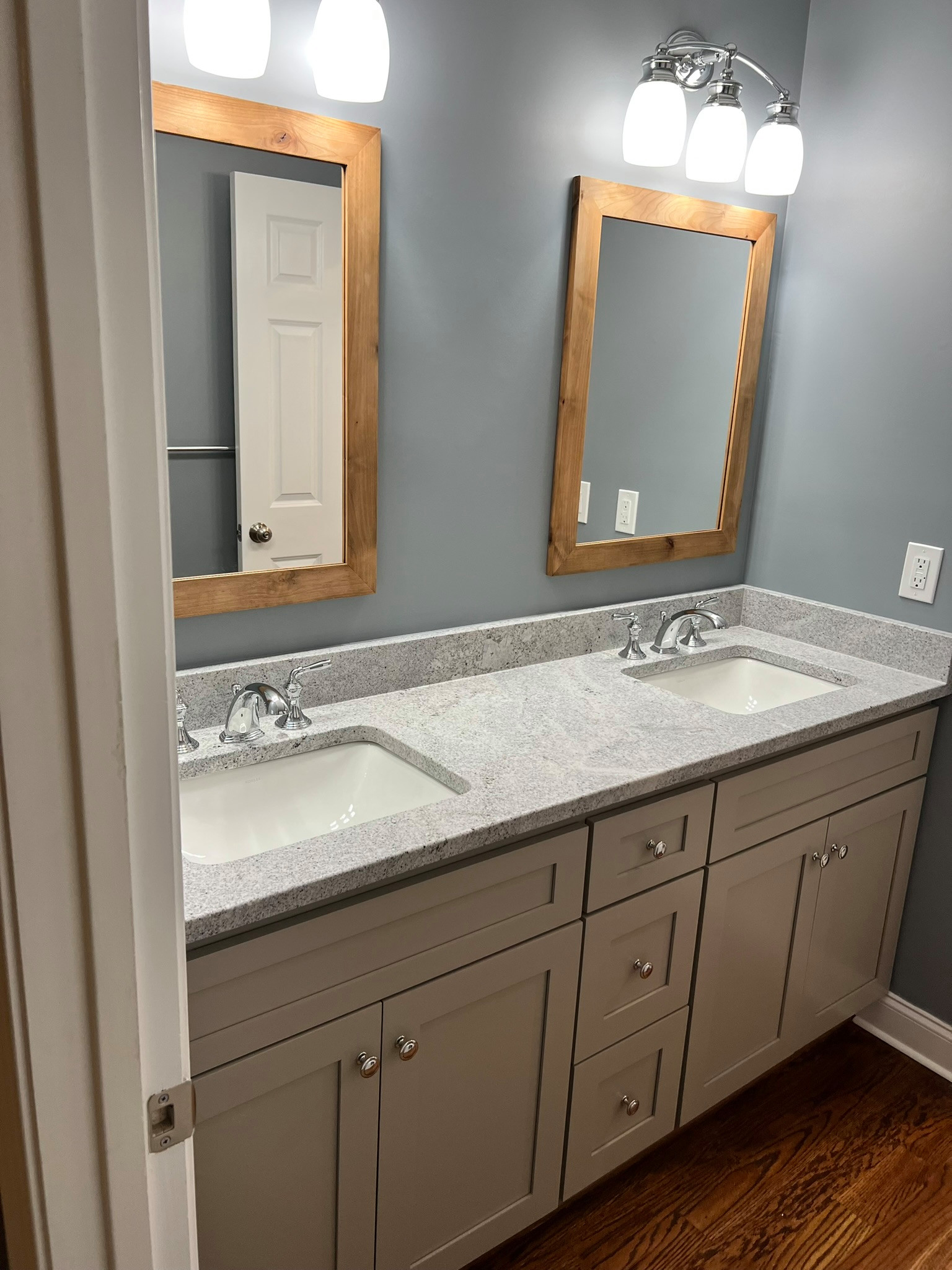 Cumming Guest Bath 2