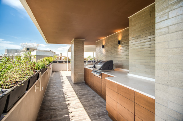 RIVARONE contemporary