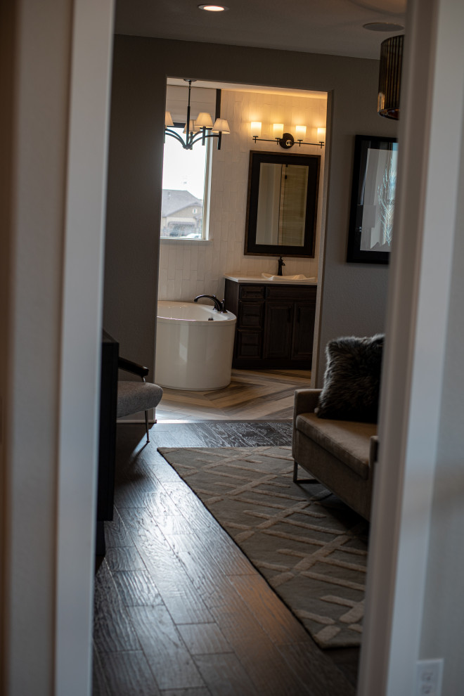 Home design - rustic home design idea in Denver