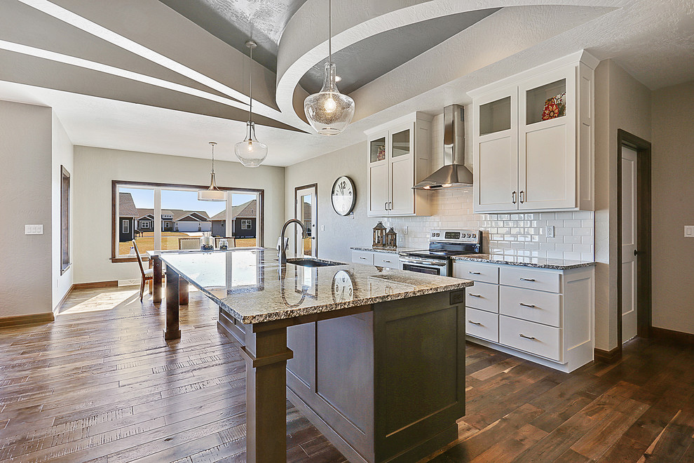 Kitchen - transitional kitchen idea